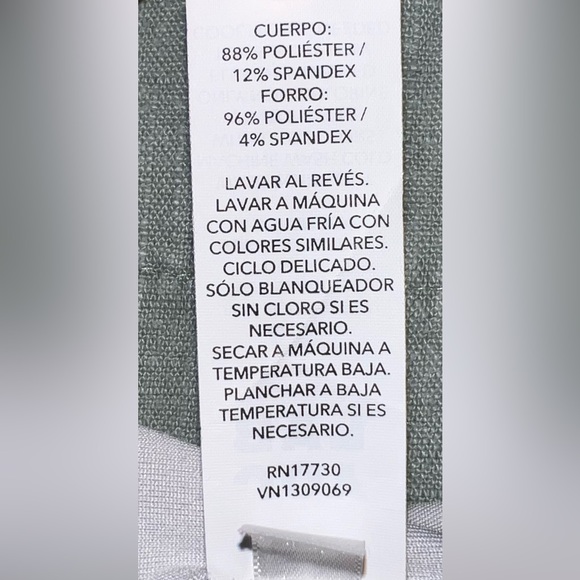 JoyLab Feather Print Padded Sports Bra - Picture 9 of 9